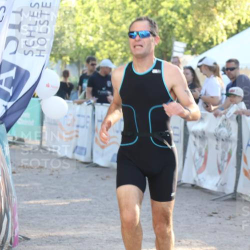 07.09.2025 - 19. Norderstedt Triathlon Luisa Fischer http://msf.ph/oto/8737974 07.09.2025 16:46:23 Ziel 884, 1601 meine-sportfotos.de