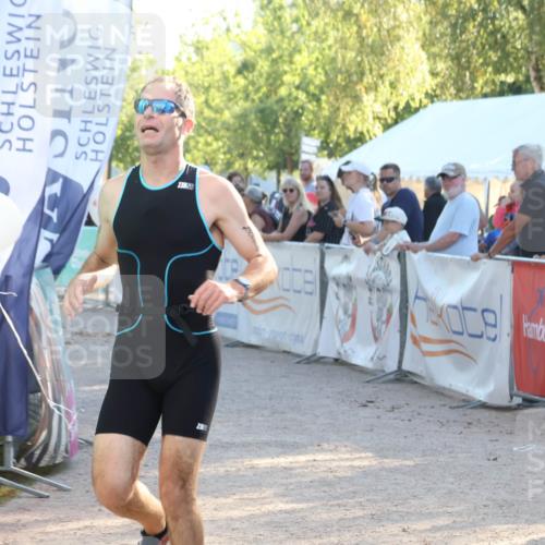 07.09.2025 - 19. Norderstedt Triathlon Luisa Fischer http://msf.ph/oto/8737982 07.09.2025 16:46:23 Ziel 884, 1601 meine-sportfotos.de