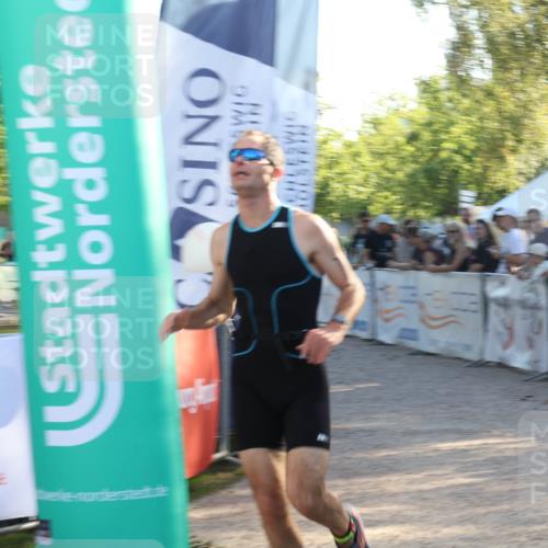 07.09.2025 - 19. Norderstedt Triathlon Luisa Fischer http://msf.ph/oto/8737987 07.09.2025 16:46:24 Ziel 884, 1601 meine-sportfotos.de