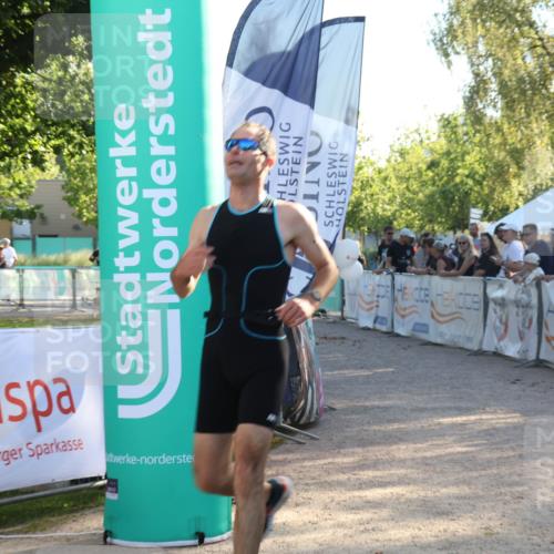 07.09.2025 - 19. Norderstedt Triathlon Luisa Fischer http://msf.ph/oto/8737991 07.09.2025 16:46:24 Ziel 884, 1601 meine-sportfotos.de