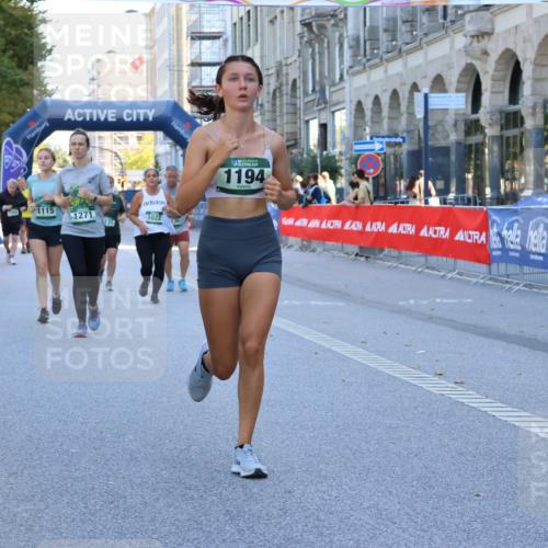 07.09.2025 - BARMER Alsterlauf Strokosch-Dieckow http://msf.ph/oto/8738012 07.09.2025 11:43:58 Ziel 1093, 1099 meine-sportfotos.de