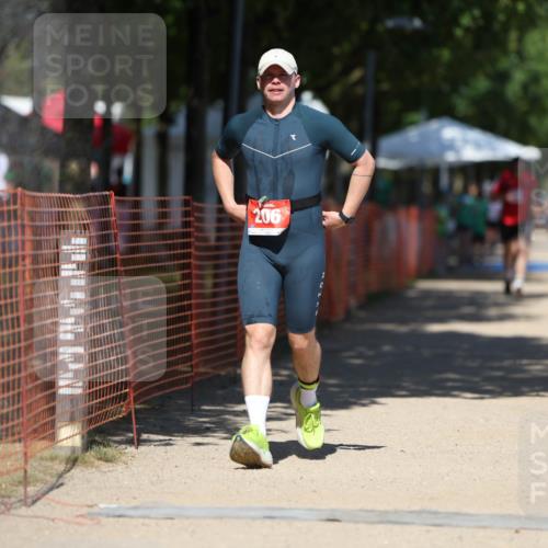 07.09.2025 - 19. Norderstedt Triathlon Michael Strokosch http://msf.ph/oto/8738033 07.09.2025 13:45:24 Laufen 193, 206 meine-sportfotos.de