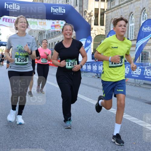 07.09.2025 - BARMER Alsterlauf Strokosch-Dieckow http://msf.ph/oto/8738060 07.09.2025 11:43:52 Ziel 1108, 1110, 1118, 1119, 1136 meine-sportfotos.de