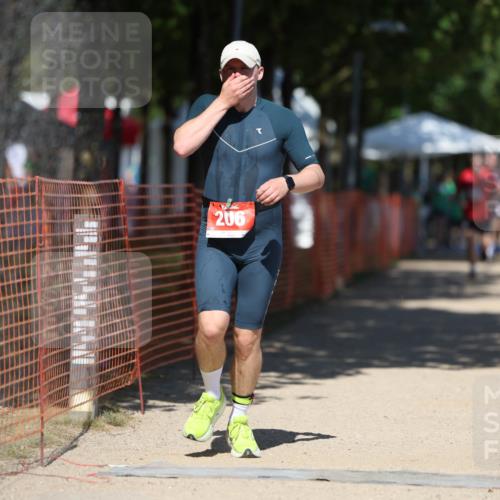 07.09.2025 - 19. Norderstedt Triathlon Michael Strokosch http://msf.ph/oto/8738065 07.09.2025 13:45:25 Laufen 193, 206 meine-sportfotos.de