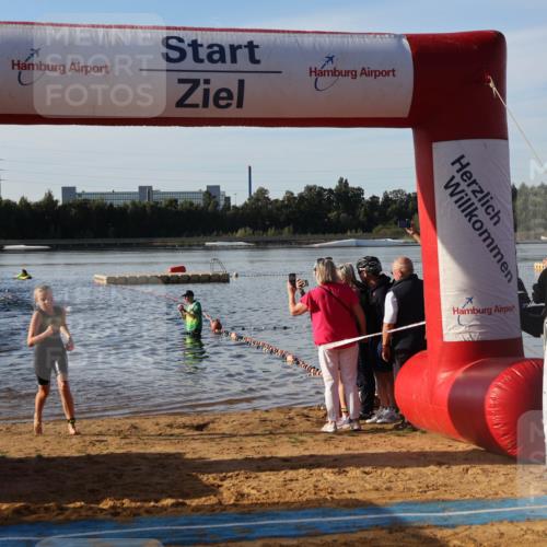 07.09.2025 - 19. Norderstedt Triathlon Luisa Fischer http://msf.ph/oto/8738091 07.09.2025 09:02:09 Schwimmen 1, 4, 44, 46, 50 meine-sportfotos.de