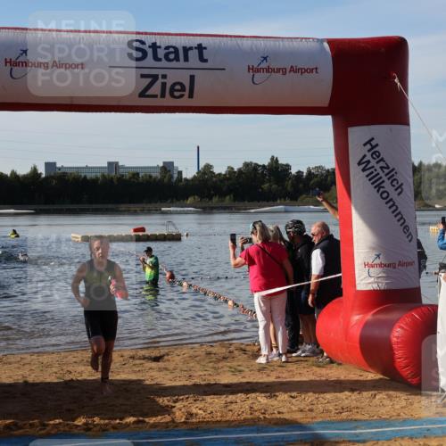 07.09.2025 - 19. Norderstedt Triathlon Luisa Fischer http://msf.ph/oto/8738098 07.09.2025 09:02:10 Schwimmen 1, 4, 44, 46, 50 meine-sportfotos.de