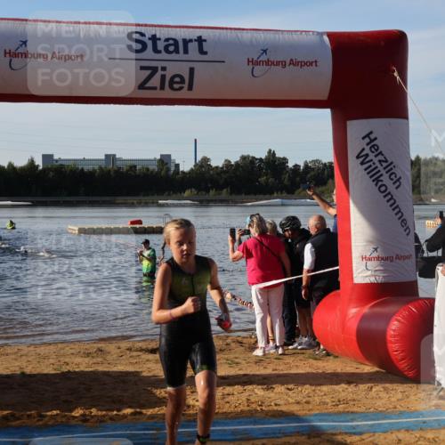 07.09.2025 - 19. Norderstedt Triathlon Luisa Fischer http://msf.ph/oto/8738110 07.09.2025 09:02:11 Schwimmen 1, 4, 44, 46, 50 meine-sportfotos.de