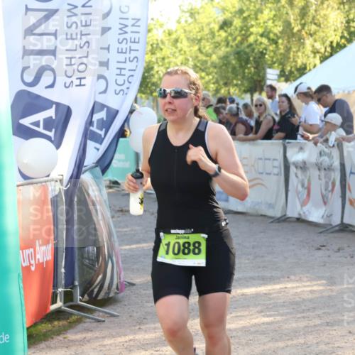 07.09.2025 - 19. Norderstedt Triathlon Luisa Fischer http://msf.ph/oto/8738116 07.09.2025 16:46:44 Ziel 1047, 1088 meine-sportfotos.de