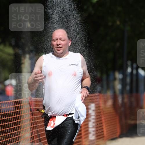 07.09.2025 - 19. Norderstedt Triathlon Michael Strokosch http://msf.ph/oto/8738130 07.09.2025 13:05:01 Laufen 1276 meine-sportfotos.de