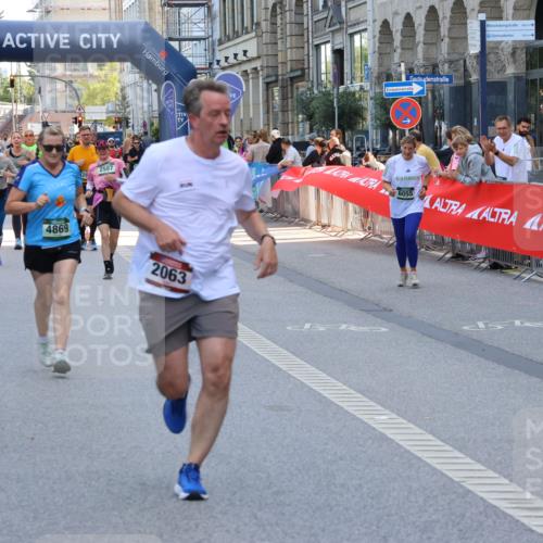 07.09.2025 - BARMER Alsterlauf Strokosch-Dieckow http://msf.ph/oto/8738157 07.09.2025 10:19:11 Ziel 2761, 3488, 3581, 4395, 4509, 4510, 4975, 5325, 5503, 5560, 5698, 6003, 6319 meine-sportfotos.de