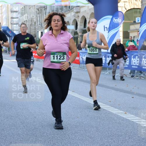 07.09.2025 - BARMER Alsterlauf Strokosch-Dieckow http://msf.ph/oto/8738158 07.09.2025 11:43:44 Ziel 1108, 1110, 1118, 1119, 1136 meine-sportfotos.de