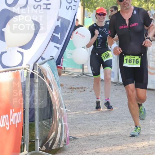 07.09.2025 - 19. Norderstedt Triathlon Luisa Fischer http://msf.ph/oto/8738171 07.09.2025 16:47:03 Ziel 503, 1087, 1616 meine-sportfotos.de