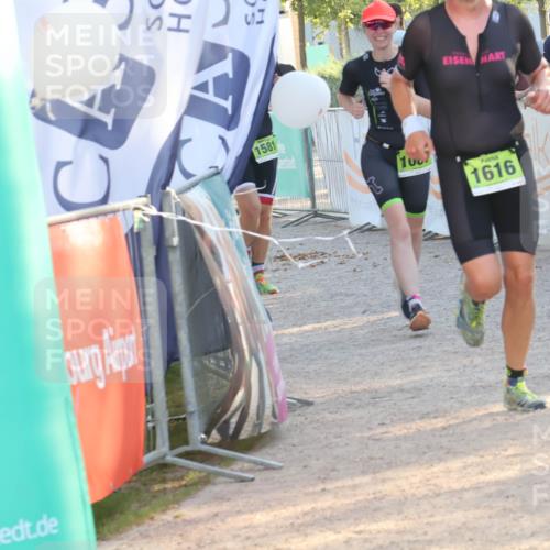 07.09.2025 - 19. Norderstedt Triathlon Luisa Fischer http://msf.ph/oto/8738175 07.09.2025 16:47:04 Ziel 503, 1087, 1616 meine-sportfotos.de