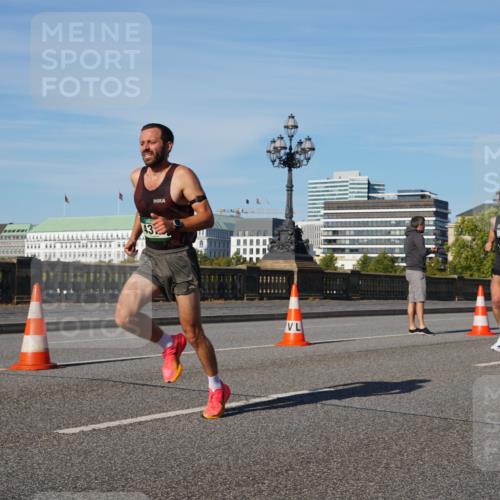 07.09.2025 - BARMER Alsterlauf Yannick Fuchs http://msf.ph/oto/8738186 07.09.2025 09:25:23 Laufen 43, 17 meine-sportfotos.de