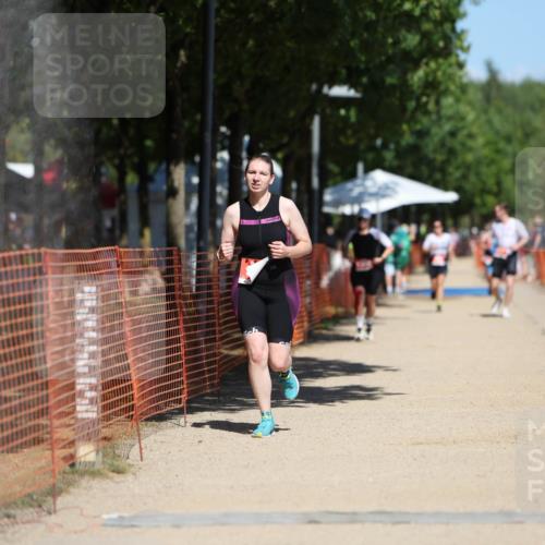 07.09.2025 - 19. Norderstedt Triathlon Michael Strokosch http://msf.ph/oto/8738213 07.09.2025 13:05:10 Laufen 307 meine-sportfotos.de