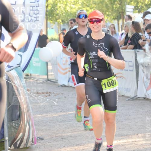 07.09.2025 - 19. Norderstedt Triathlon Luisa Fischer http://msf.ph/oto/8738216 07.09.2025 16:47:06 Ziel 503, 1087, 1581, 1616 meine-sportfotos.de
