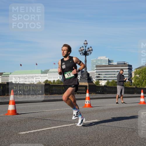 07.09.2025 - BARMER Alsterlauf Yannick Fuchs http://msf.ph/oto/8738220 07.09.2025 09:25:24 Laufen 17 meine-sportfotos.de