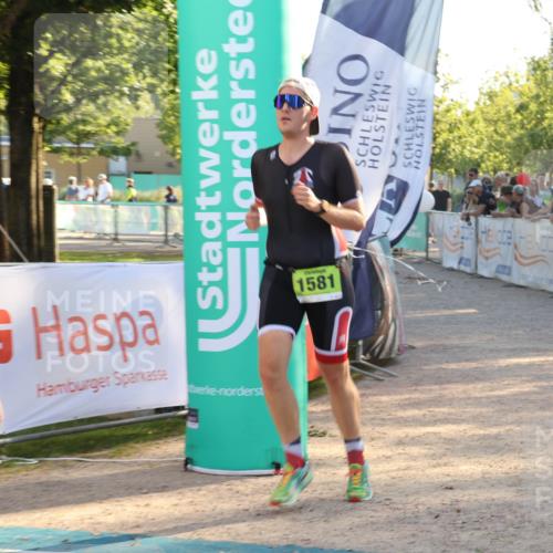 07.09.2025 - 19. Norderstedt Triathlon Luisa Fischer http://msf.ph/oto/8738279 07.09.2025 16:47:09 Ziel 1087, 1581, 1616 meine-sportfotos.de