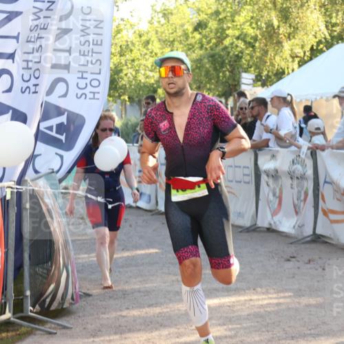 07.09.2025 - 19. Norderstedt Triathlon Luisa Fischer http://msf.ph/oto/8738309 07.09.2025 16:47:13 Ziel 1069, 1087, 1581, 1611, 1616 meine-sportfotos.de