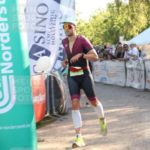 07.09.2025 - 19. Norderstedt Triathlon Luisa Fischer http://msf.ph/oto/8738317 07.09.2025 16:47:14 Ziel 1069, 1087, 1581, 1611 meine-sportfotos.de
