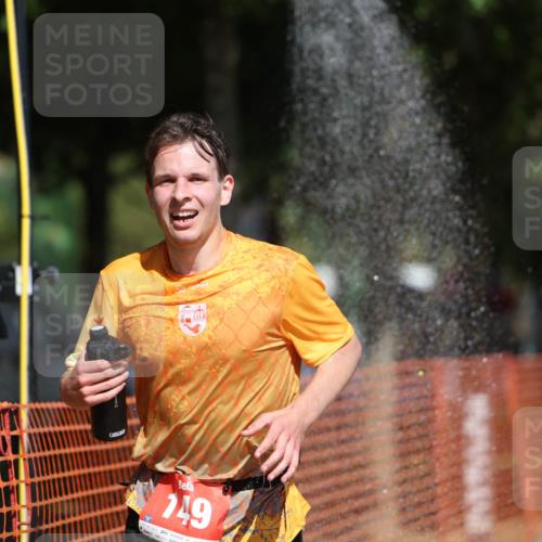 07.09.2025 - 19. Norderstedt Triathlon Michael Strokosch http://msf.ph/oto/8738333 07.09.2025 12:29:08 Laufen 149 meine-sportfotos.de