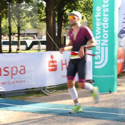 07.09.2025 - 19. Norderstedt Triathlon Luisa Fischer http://msf.ph/oto/8738341 07.09.2025 16:47:15 Ziel 1069, 1581, 1611 meine-sportfotos.de