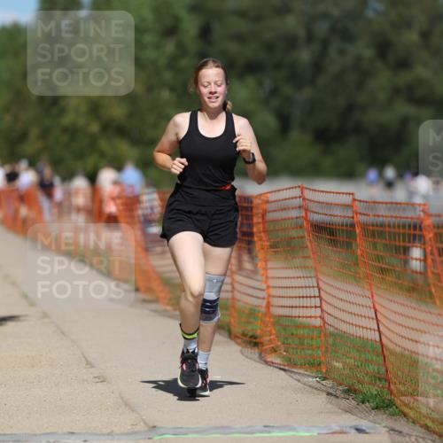 07.09.2025 - 19. Norderstedt Triathlon Michael Strokosch http://msf.ph/oto/8738358 07.09.2025 13:45:56 Laufen 344, 350, 1259 meine-sportfotos.de