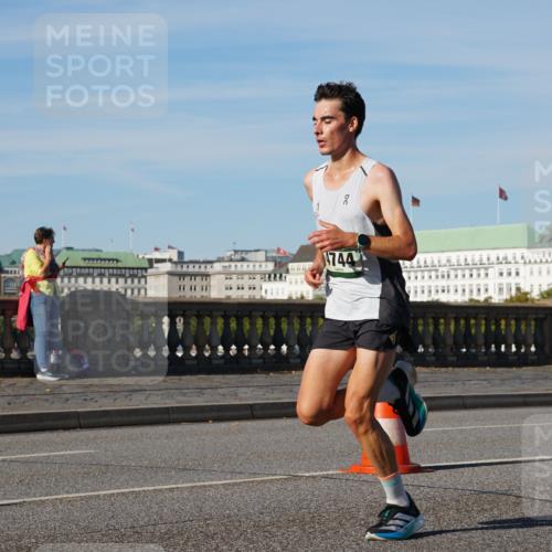 07.09.2025 - BARMER Alsterlauf Yannick Fuchs http://msf.ph/oto/8738361 07.09.2025 09:25:35 Laufen 1744 meine-sportfotos.de