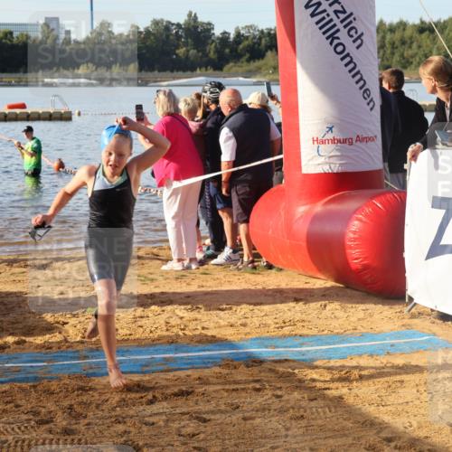 07.09.2025 - 19. Norderstedt Triathlon Luisa Fischer http://msf.ph/oto/8738385 07.09.2025 09:03:03 Schwimmen 6, 11, 15, 16, 17, 23, 26, 31, 41, 45, 51, 52, 55 meine-sportfotos.de
