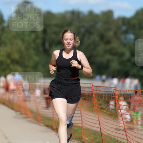 07.09.2025 - 19. Norderstedt Triathlon Michael Strokosch http://msf.ph/oto/8738400 07.09.2025 13:45:56 Laufen 344, 350, 1259 meine-sportfotos.de