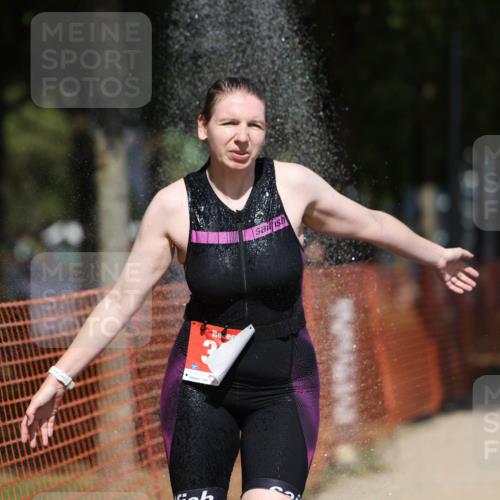 07.09.2025 - 19. Norderstedt Triathlon Michael Strokosch http://msf.ph/oto/8738430 07.09.2025 13:05:14 Laufen 307, 1360 meine-sportfotos.de