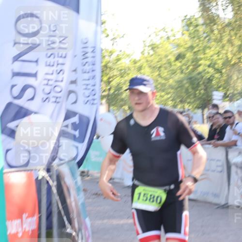 07.09.2025 - 19. Norderstedt Triathlon Luisa Fischer http://msf.ph/oto/8738435 07.09.2025 16:47:27 Ziel 1541, 1580 meine-sportfotos.de