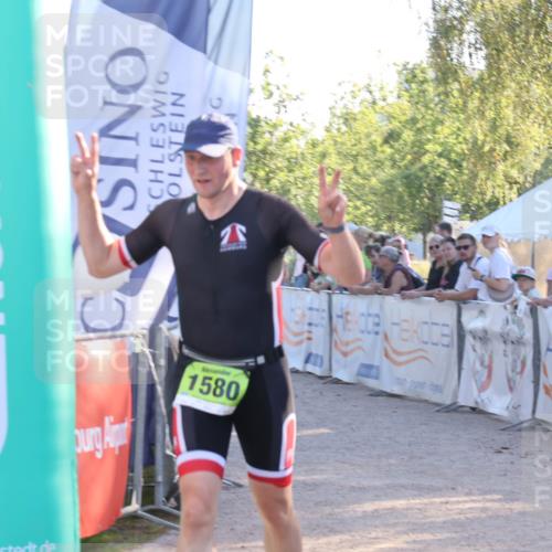 07.09.2025 - 19. Norderstedt Triathlon Luisa Fischer http://msf.ph/oto/8738446 07.09.2025 16:47:28 Ziel 1580 meine-sportfotos.de