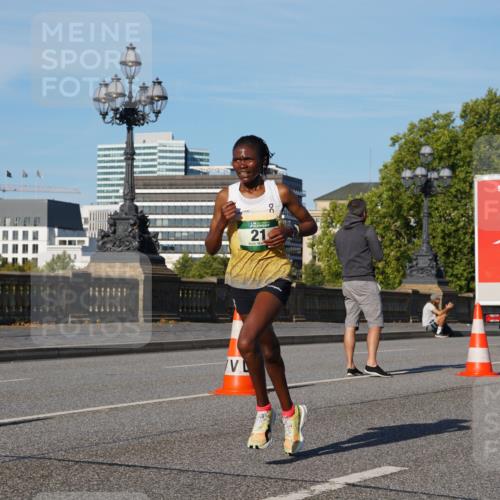 07.09.2025 - BARMER Alsterlauf Yannick Fuchs http://msf.ph/oto/8738462 07.09.2025 09:25:42 Laufen 21, 119, 837 meine-sportfotos.de