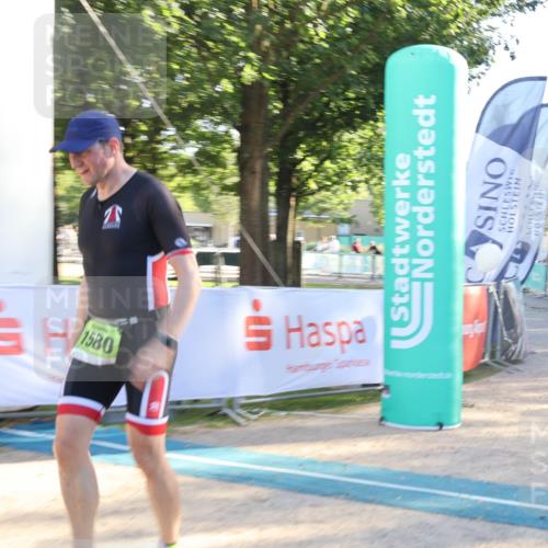 07.09.2025 - 19. Norderstedt Triathlon Luisa Fischer http://msf.ph/oto/8738466 07.09.2025 16:47:29 Ziel 1580 meine-sportfotos.de