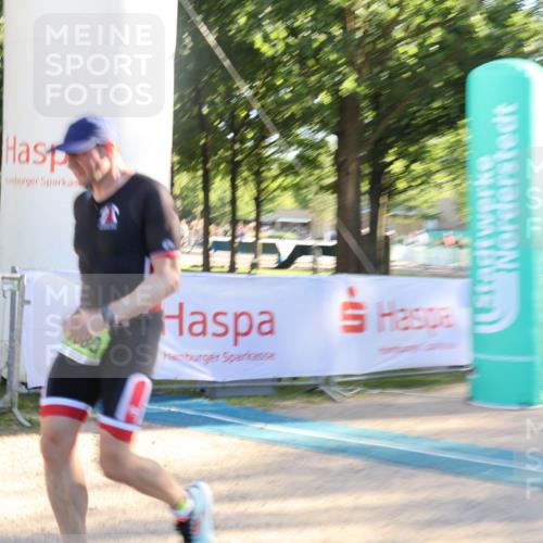 07.09.2025 - 19. Norderstedt Triathlon Luisa Fischer http://msf.ph/oto/8738471 07.09.2025 16:47:30 Ziel 1580 meine-sportfotos.de