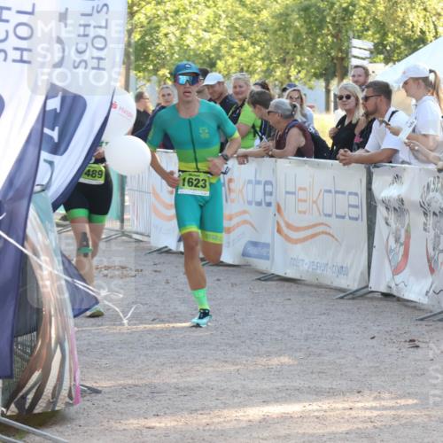 07.09.2025 - 19. Norderstedt Triathlon Luisa Fischer http://msf.ph/oto/8738507 07.09.2025 16:47:55 Ziel 1579, 1623 meine-sportfotos.de