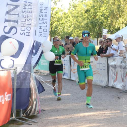 07.09.2025 - 19. Norderstedt Triathlon Luisa Fischer http://msf.ph/oto/8738532 07.09.2025 16:47:56 Ziel 1489, 1579, 1623 meine-sportfotos.de