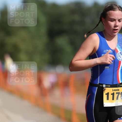 07.09.2025 - 19. Norderstedt Triathlon Michael Strokosch http://msf.ph/oto/8738539 07.09.2025 11:50:04 Laufen 1178, 1323 meine-sportfotos.de