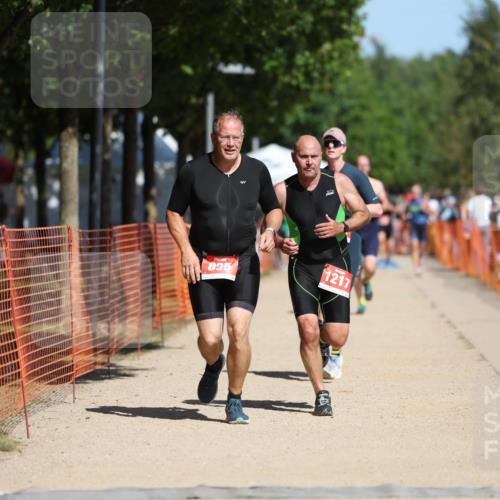 07.09.2025 - 19. Norderstedt Triathlon Michael Strokosch http://msf.ph/oto/8738589 07.09.2025 12:29:20 Laufen 756, 818, 835, 1217, 1306, 1379 meine-sportfotos.de