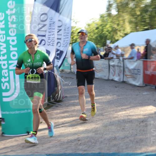 07.09.2025 - 19. Norderstedt Triathlon Luisa Fischer http://msf.ph/oto/8738606 07.09.2025 16:48:01 Ziel 1489, 1623, 1628 meine-sportfotos.de