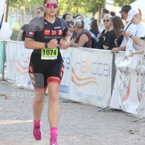 07.09.2025 - 19. Norderstedt Triathlon Luisa Fischer http://msf.ph/oto/8738610 07.09.2025 16:48:27 Ziel 1074 meine-sportfotos.de