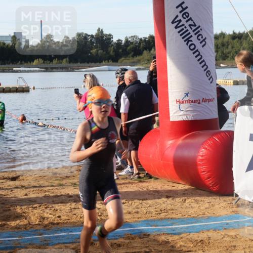 07.09.2025 - 19. Norderstedt Triathlon Luisa Fischer http://msf.ph/oto/8738619 07.09.2025 09:03:35 Schwimmen 7, 19, 29, 34, 36, 38, 39, 40, 47 meine-sportfotos.de
