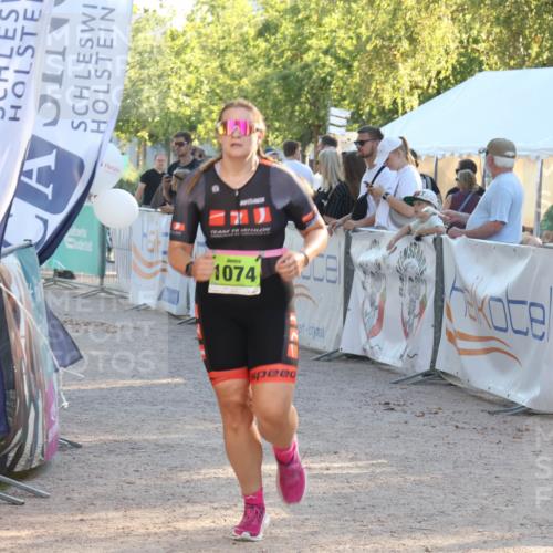 07.09.2025 - 19. Norderstedt Triathlon Luisa Fischer http://msf.ph/oto/8738635 07.09.2025 16:48:29 Ziel 1074 meine-sportfotos.de