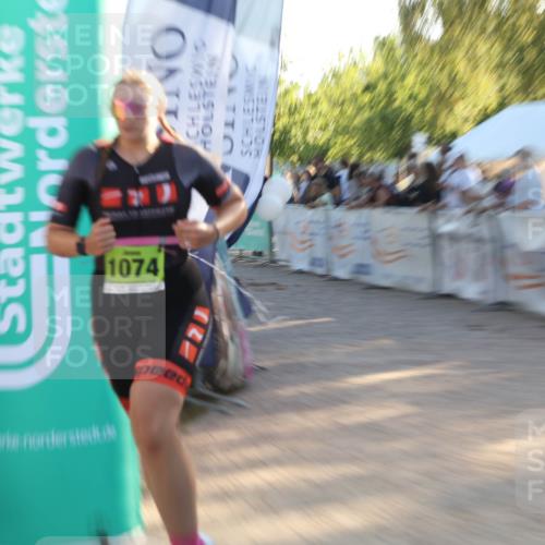 07.09.2025 - 19. Norderstedt Triathlon Luisa Fischer http://msf.ph/oto/8738666 07.09.2025 16:48:30 Ziel 1074 meine-sportfotos.de