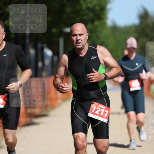 07.09.2025 - 19. Norderstedt Triathlon Michael Strokosch http://msf.ph/oto/8738690 07.09.2025 12:29:22 Laufen 756, 818, 835, 1217, 1379 meine-sportfotos.de