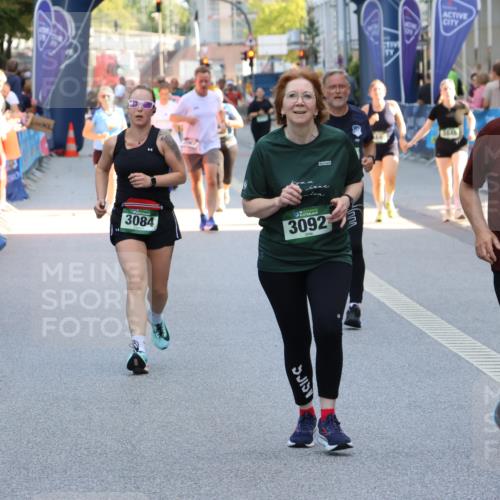 07.09.2025 - BARMER Alsterlauf Strokosch-Dieckow http://msf.ph/oto/8738701 07.09.2025 10:19:00 Ziel 2024, 2189, 2761, 3399, 3400, 3581, 3882, 4060, 4207, 4390, 4410, 4438, 4459, 4510, 5325, 5622, 5712, 6003 meine-sportfotos.de
