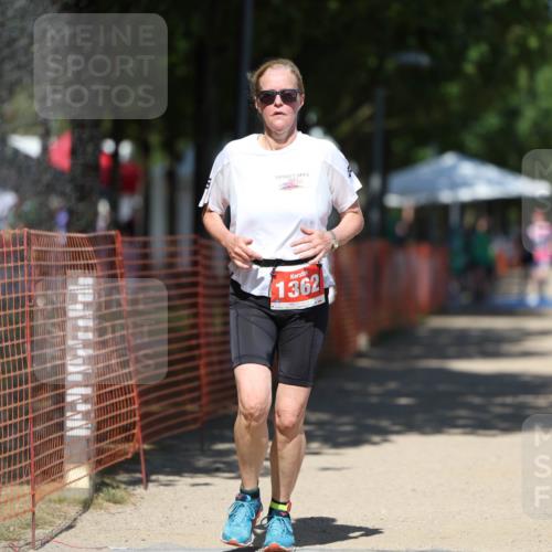 07.09.2025 - 19. Norderstedt Triathlon Michael Strokosch http://msf.ph/oto/8738722 07.09.2025 13:46:13 Laufen 351, 1362 meine-sportfotos.de