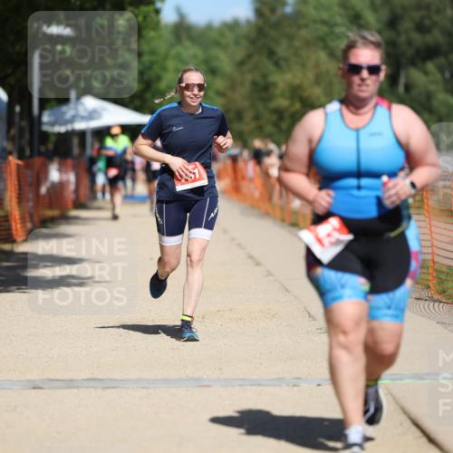 07.09.2025 - 19. Norderstedt Triathlon Michael Strokosch http://msf.ph/oto/8738766 07.09.2025 13:05:36 Laufen 742, 761 meine-sportfotos.de