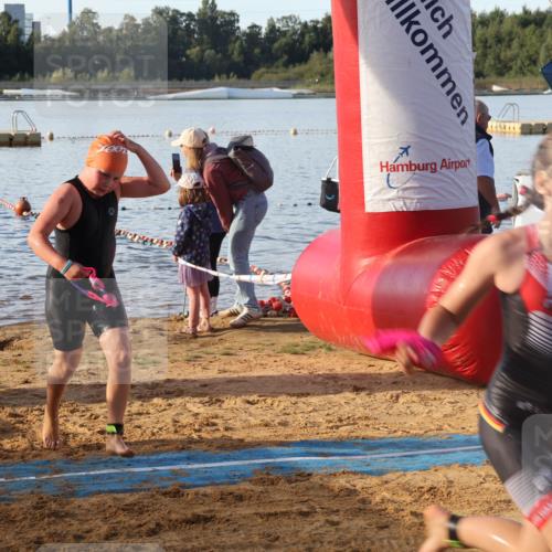 07.09.2025 - 19. Norderstedt Triathlon Luisa Fischer http://msf.ph/oto/8738773 07.09.2025 09:03:49 Schwimmen 2, 8, 13, 19, 28, 35, 38, 48 meine-sportfotos.de
